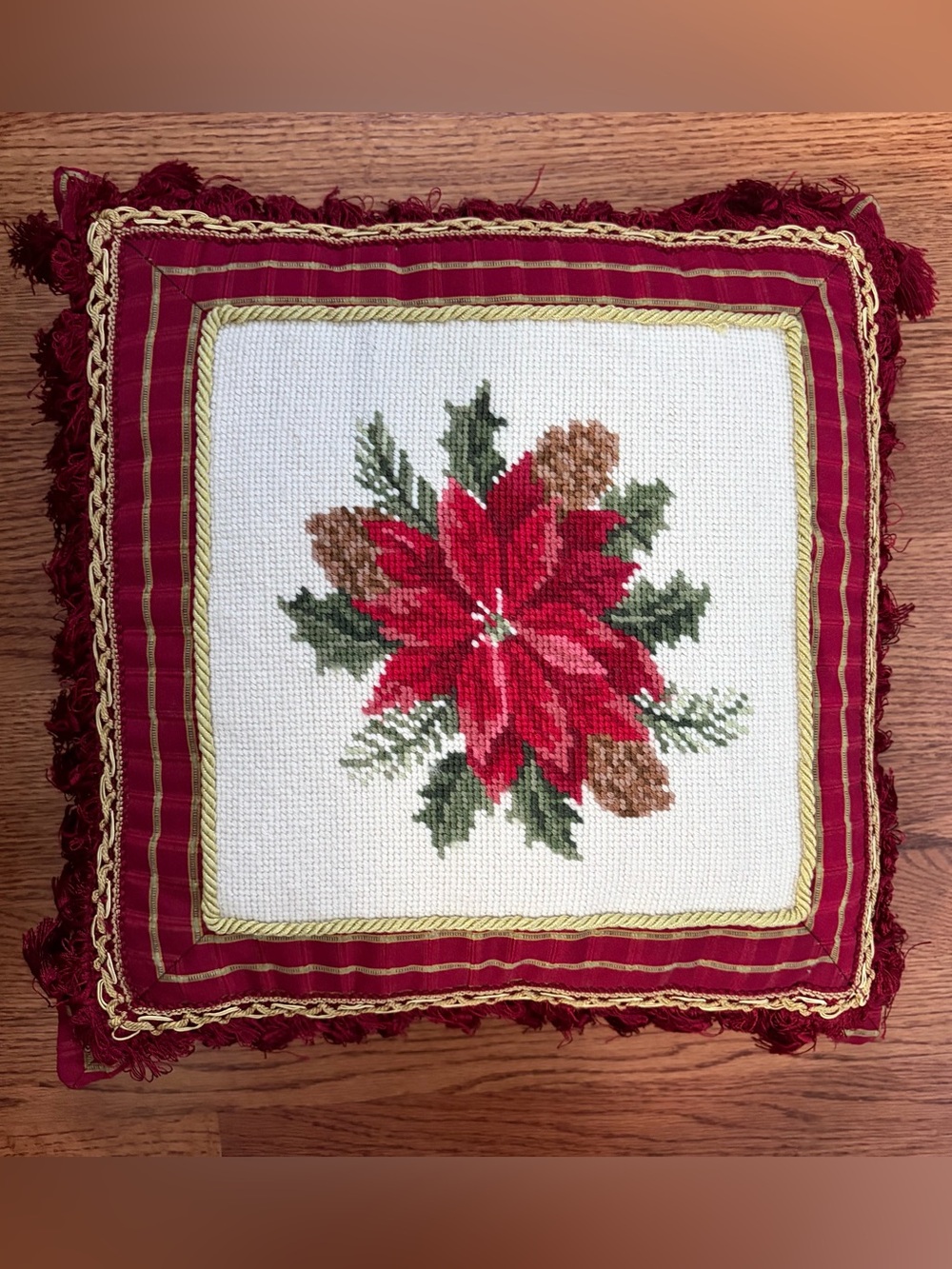 Vintage Christmas Poinsettia Needlepoint Pillow Tassel Fringe Plaid Border 16x16